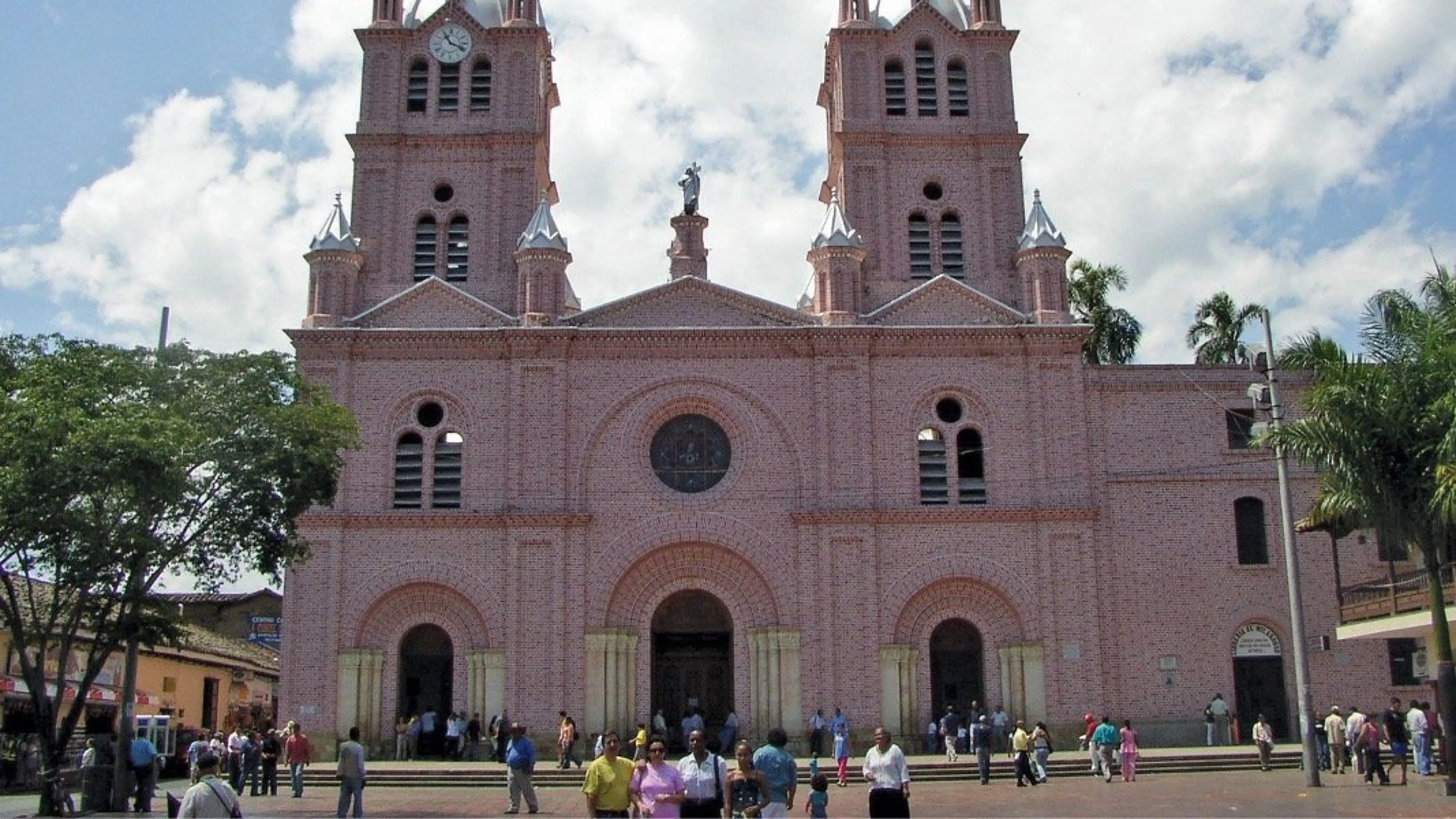 maragar travel, turismo, pasadias, transporte en ibagué, colombia